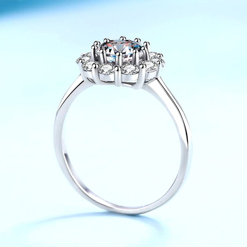 Women's Moissanite & Natural Zircon Cluster in S925 Ring - Ideal Place Market